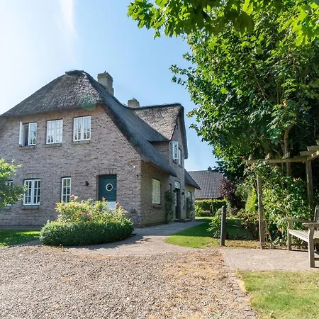 Hideaway Holiday home *